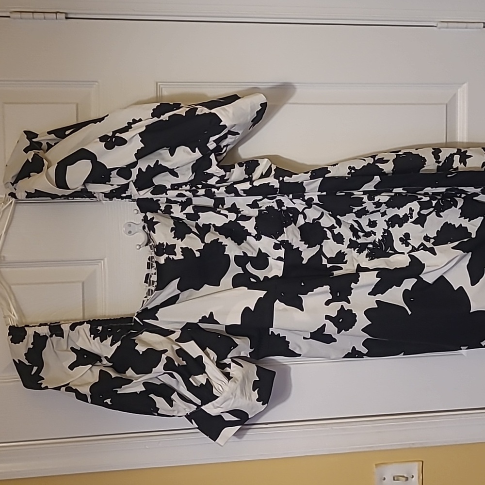 Black Floral Wrap-Like Dress (20W/22W) NWT